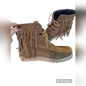 Fringe ankle boots ❤️
